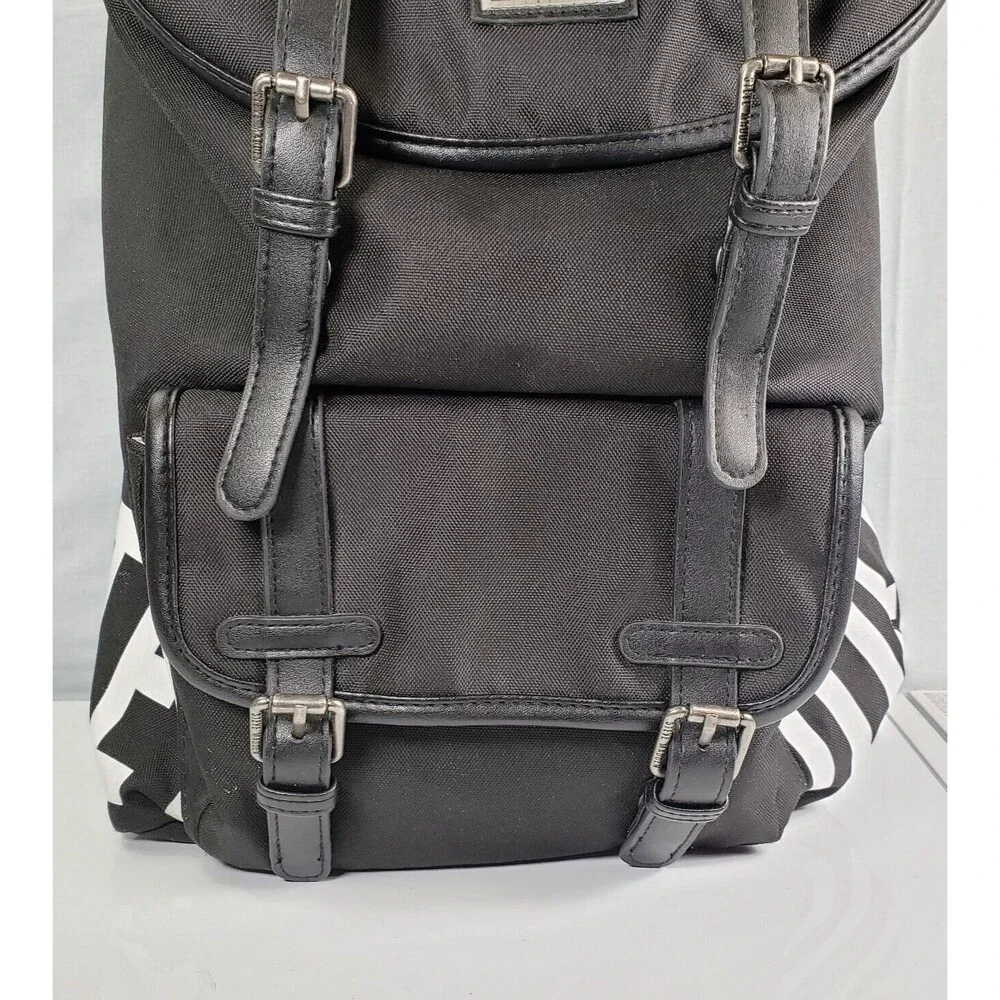 STEVE MADDEN Classic Utility LOGO Backpack/ Laptop Bag Black And White
